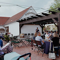 Genussmarkt und traditioneller Frühschoppen im Dazumal