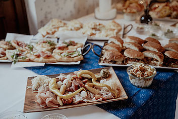DAZUMAL Schmankerl-Buffet