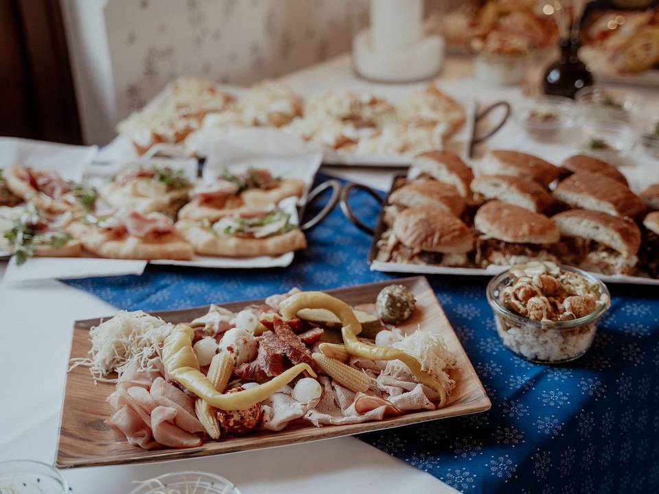 DAZUMAL Genuss-Buffet 