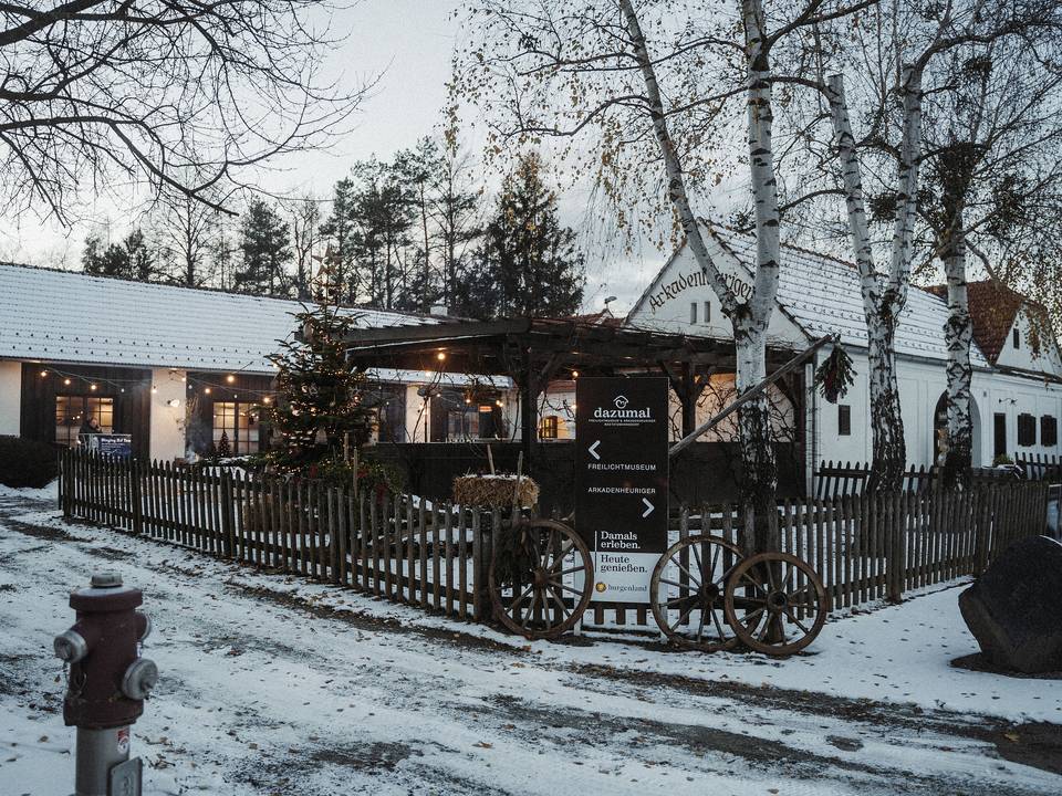 Weihnachtliche Stimmung im DAZUMAL Arkadenheuriger