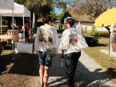 Genussmarkt im DAZUMAL Arkadenheuriger